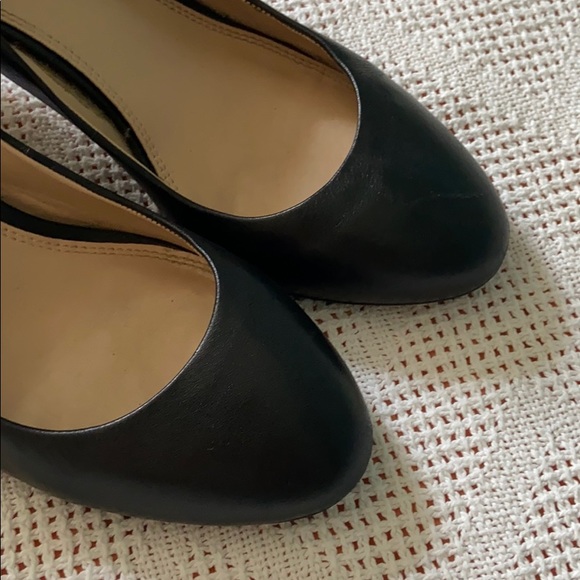 Banana Republic Black Leather Heels - Picture 3 of 6